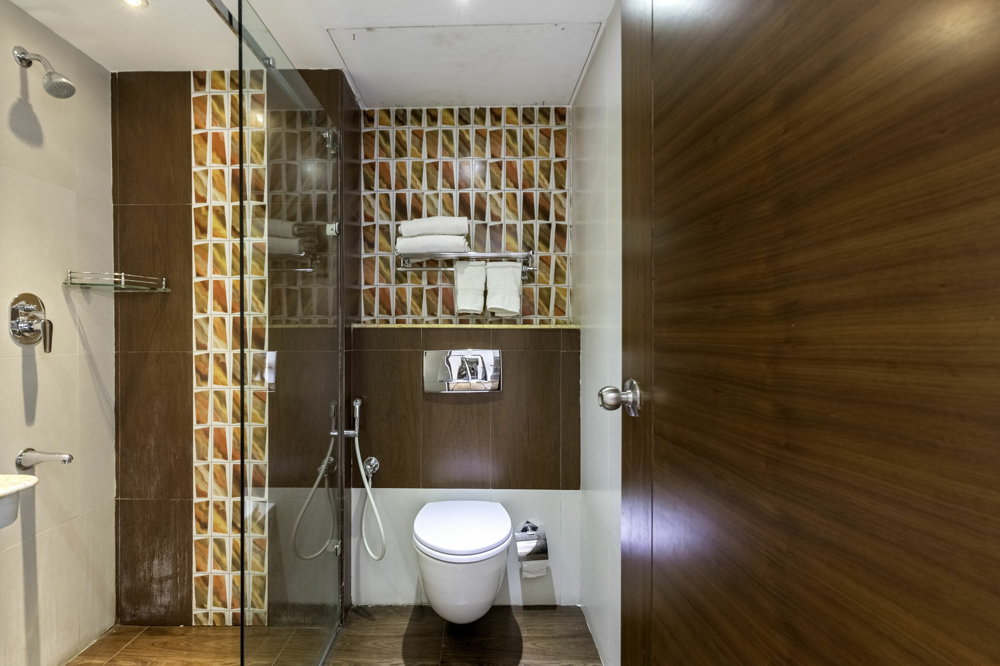 Treebo Trend J'S Five Two Boutique Chennai Exterior foto
